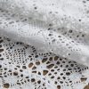 Obrus ażurowy biały 40 x 180 cm – elegancka dekoracja stołu