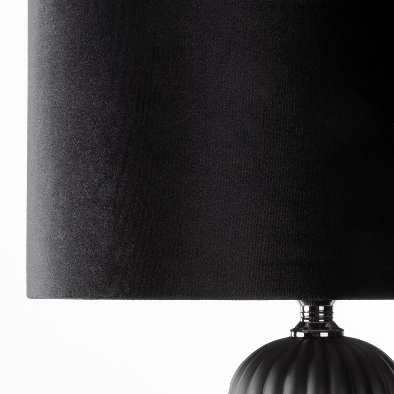 Lampa stołowa GIANA (02) czarna O 46 x 78 cm – do nastrojowego oświetlenia