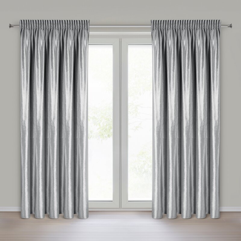 Zasłona gotowa Cameron srebrna 140 x 270 cm – doda blasku wnętrzu