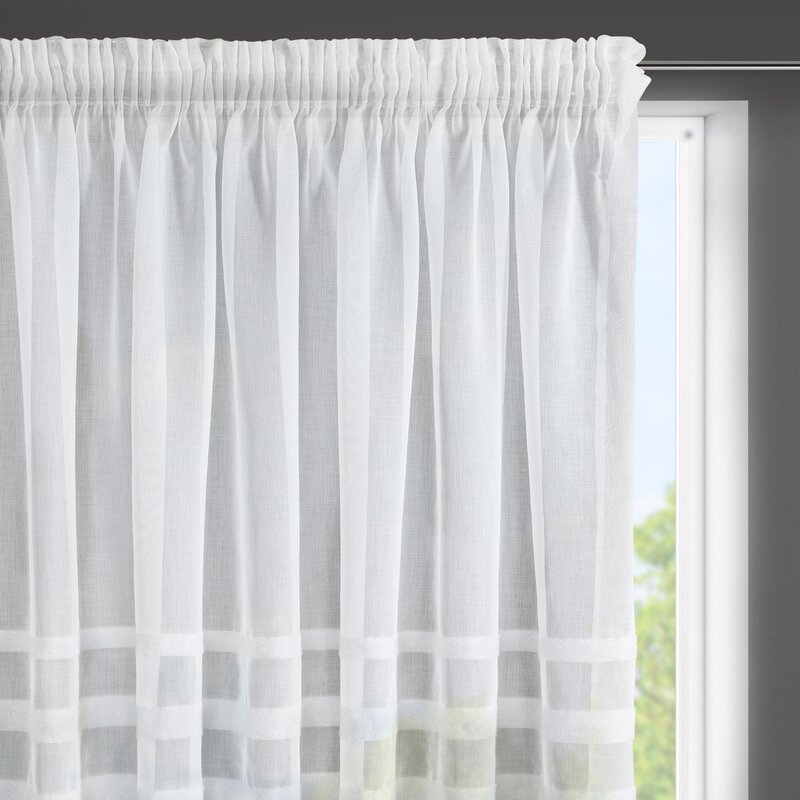 Firana gotowa EFIL biała 300 x 150 cm – rozprasza światło