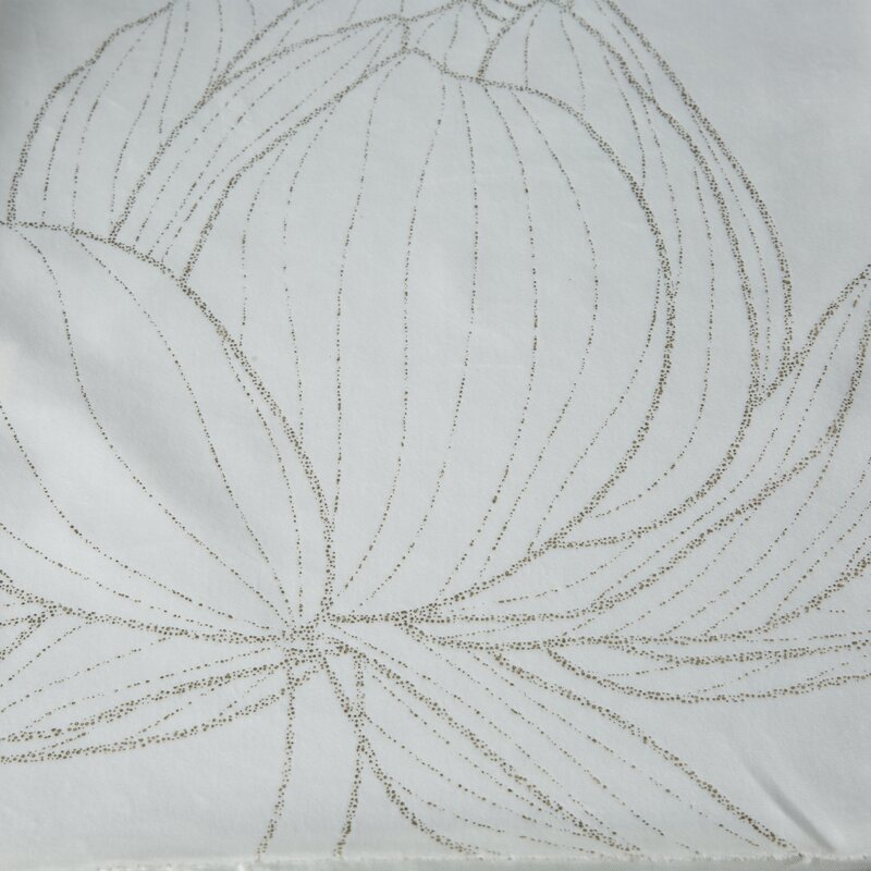 Bieżnik błyszczący biały 35 x 140 cm – doda blasku wnętrzu