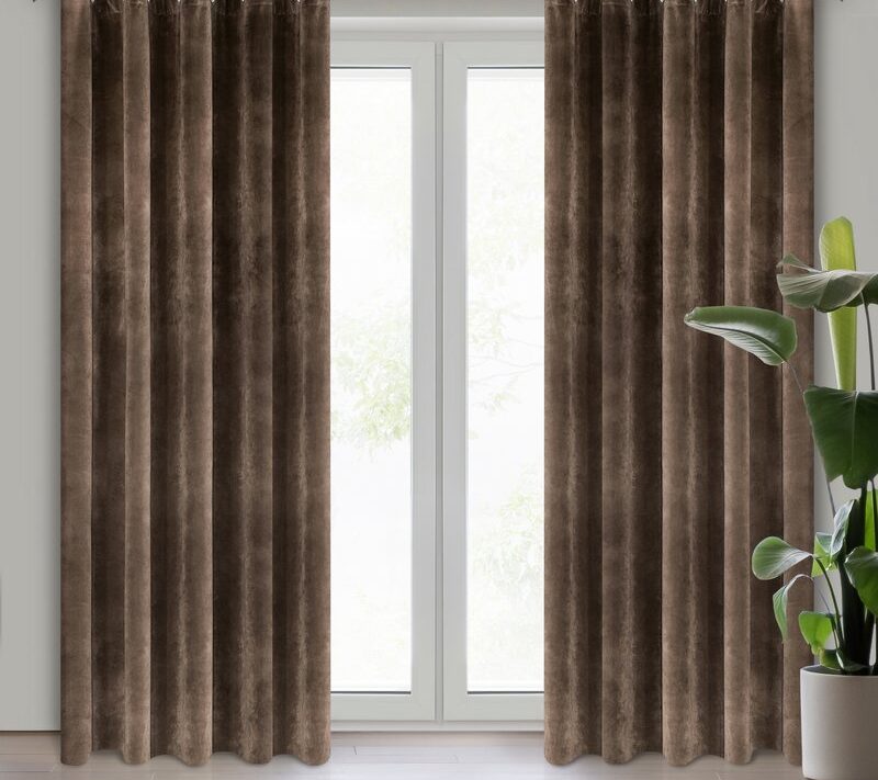 Zasłona gotowa Villa brązowa 140 x 250 cm – zaciemnia pomieszczenie