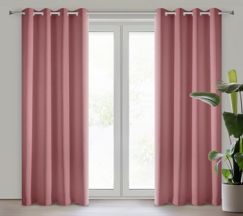 Zasłona gotowa Rita ciemnoróżowa 140 x 250 cm – stworzy przytulny nastrój