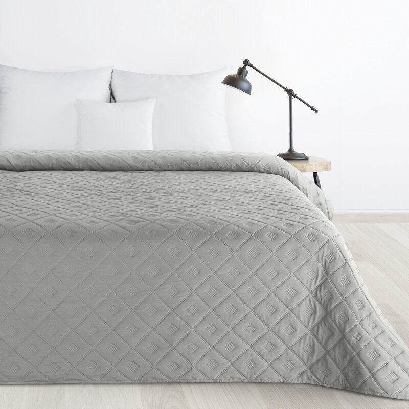 Narzuta Alara6 srebrna 200 x 220 cm – dodaje blasku sypialni