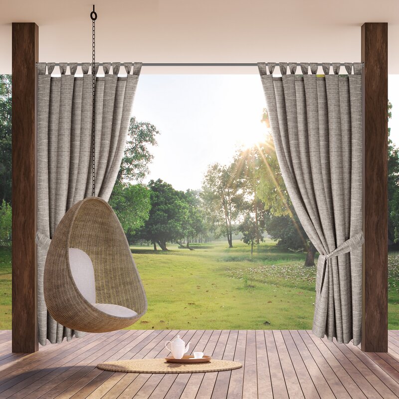 Zasłona gotowa Garden brązowa 155 x 220 cm – zaciszny kącik na taras