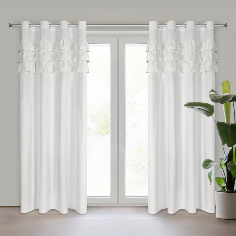 Zasłona gotowa biała 140 x 250 cm – dodaje uroku wnętrzu