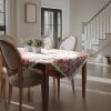 Obrus gobelinowy kwiatowy naturalny 100x100 cm – wprowadzi nastrój