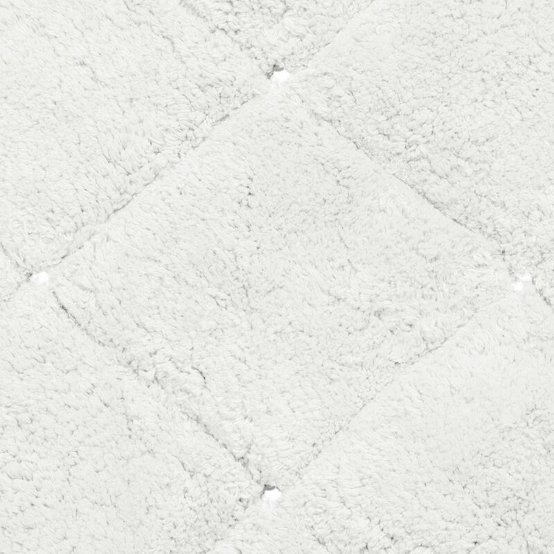 Dywanik łazienkowy Chic biały 50 x 70 cm – dodaje elegancji