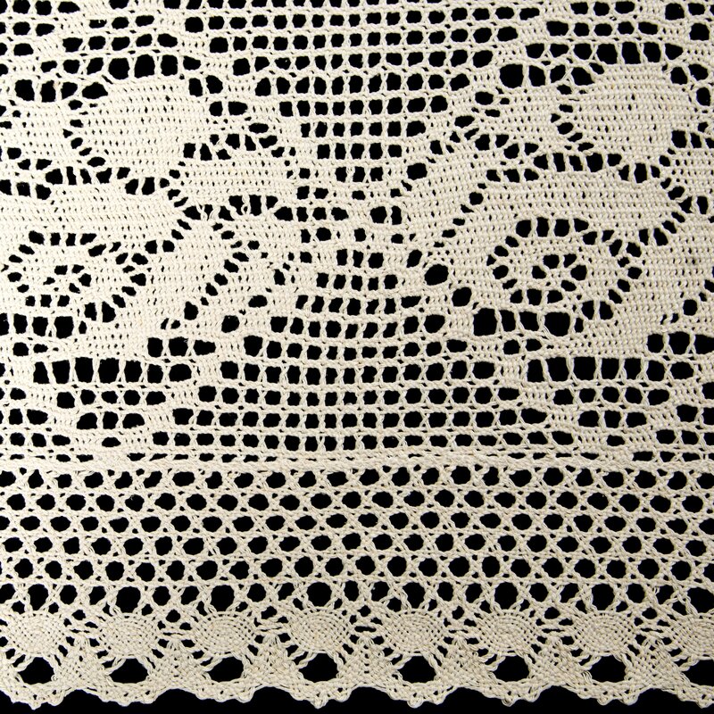 Obrus nici Rosaly jasnobeżowy 85 x 85 cm – dodaje lekkości