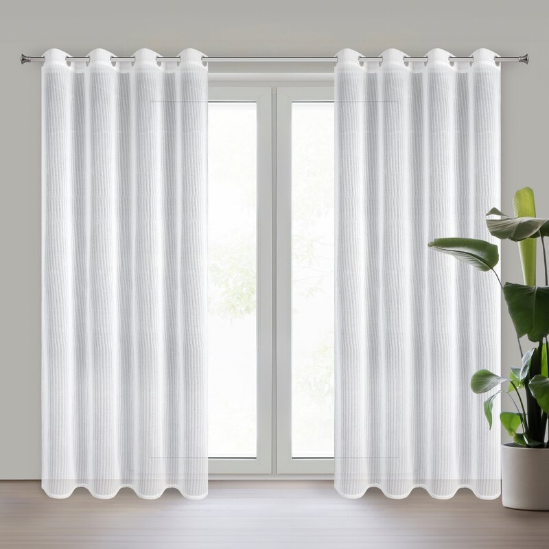 Firana gotowa biała 140 x 250 cm – rozjaśnia wnętrze