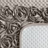 Narzuta welwetowa CERAMIKA ROSES beżowa 170 X 210 CM – miękka z aplikacją róż