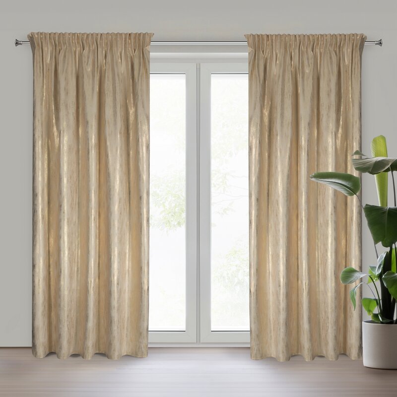 Zasłona gotowa Emila kremowa 140 x 270 cm – zaciemnia i zdobi