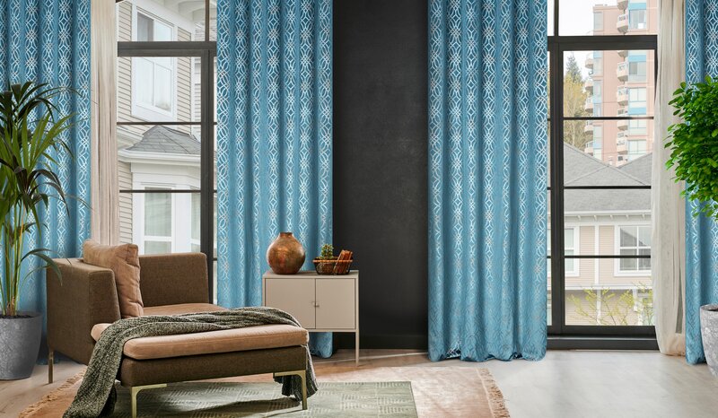 Zasłona gotowa Areta niebieska 140 x 250 cm – zaciemnia wnętrze