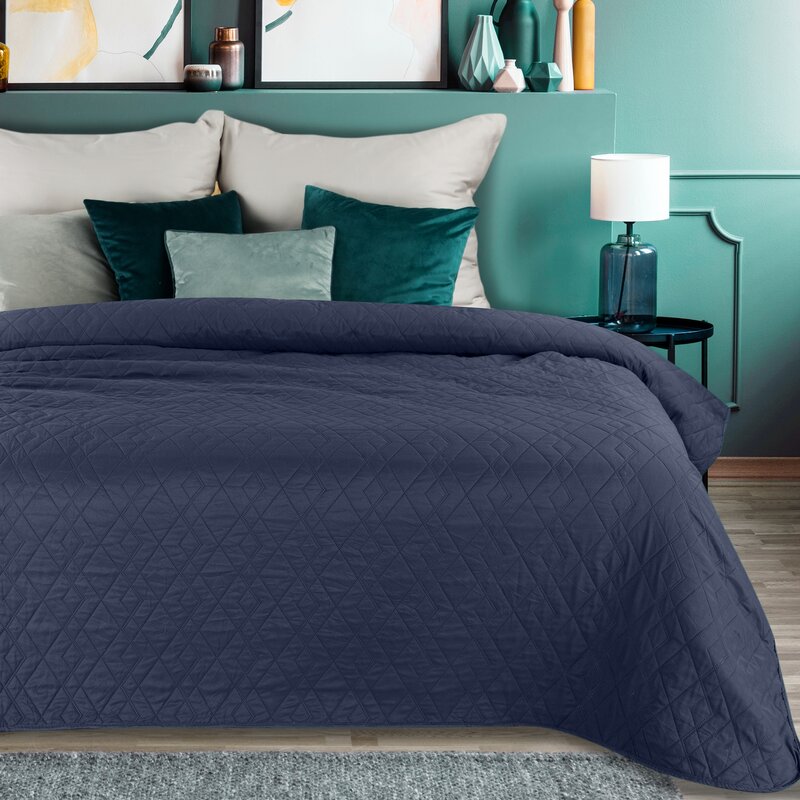 Narzuta granatowa 170x210 cm – wprowadza spokój