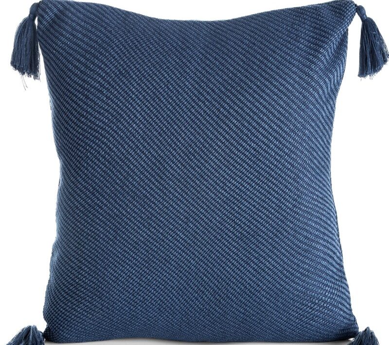Poszewka dekoracyjna Poly 05 z pomponami granatowa 45 X 45 CM – odświeża wnętrze