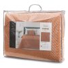 Narzuta len ceglasta 220 x 240 cm – wprowadza ciepło