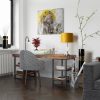 Obraz ręcznie malowany z motywem kobiecym beżowy 80 X 80 cm – idealny do glamour boho