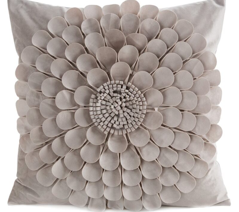 Poszewka welwetowa Flores 2 beżowa 45 X 45 CM – z efektem 3D