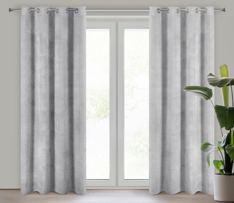 Zasłona gotowa AGIS srebrna 140 X 250 CM – aksamitnie miękka