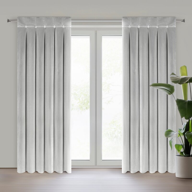 Zasłona gotowa Alita srebrna 140 x 250 cm – wprowadza blask