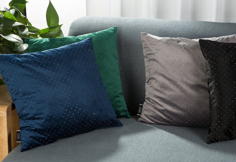 Poszewka Ariadna granatowa 45 x 45 cm – doda charakteru