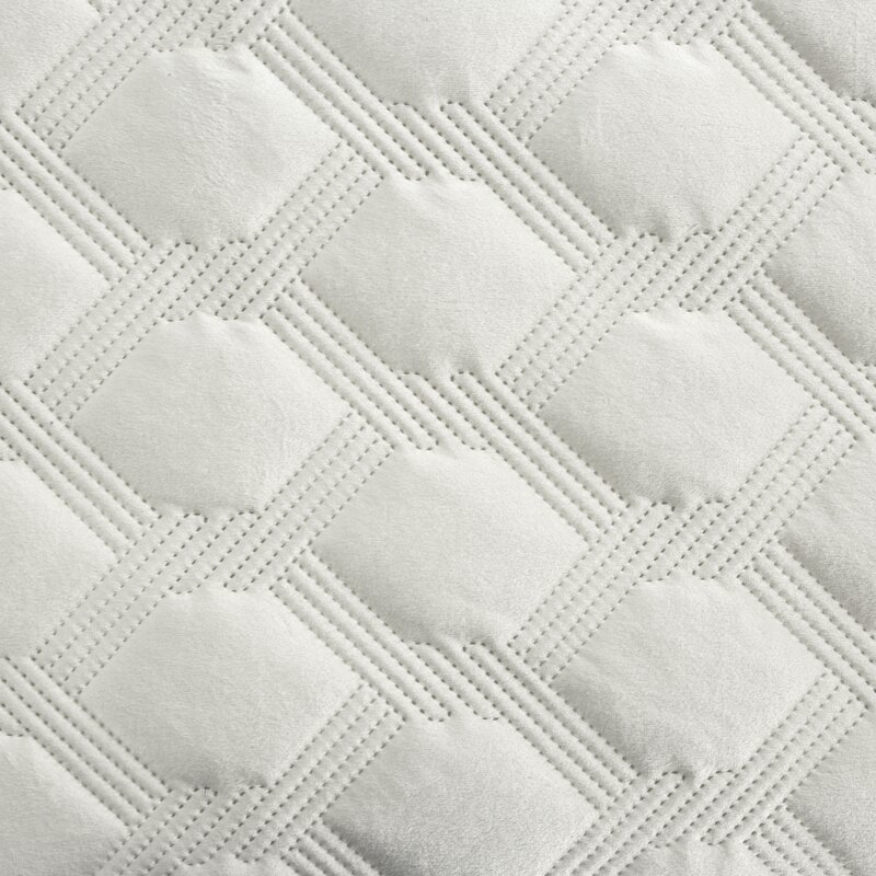 Narzuta velvet Sofia kremowa 170 x 210 cm – wprowadza przytulność