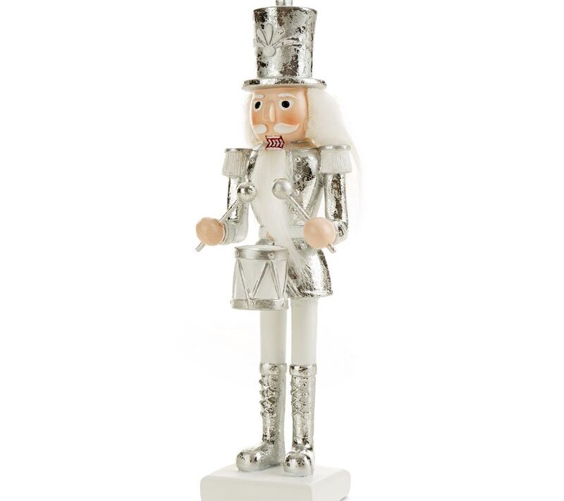 Figurka świąteczna biała 6 x 6 x 20 cm – idealna dekoracja