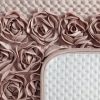 Narzuta welwetowa ROSES pudrowy 220 X 240 CM – aksamitna w dotyku