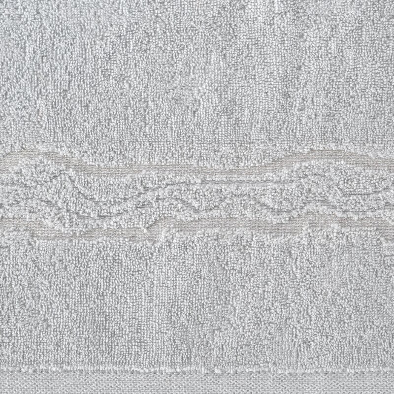 Ręcznik Karin srebrny 30 x 50 cm – dodaje blasku łazience