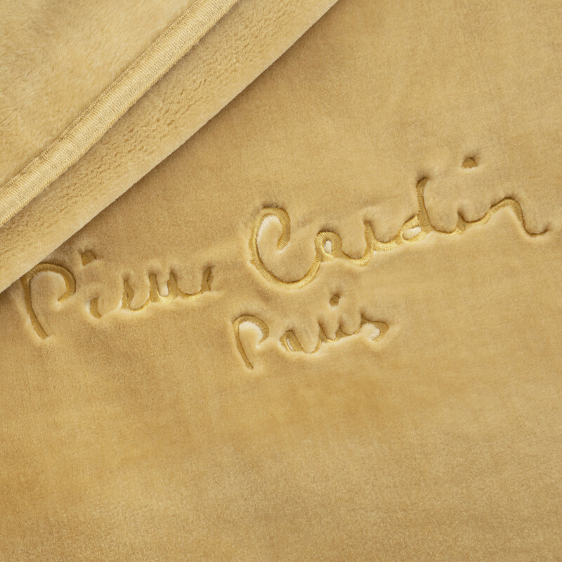 Koc Pierre Cardin CLARA1 miodowy 160 x 220 cm – otula ciepłem