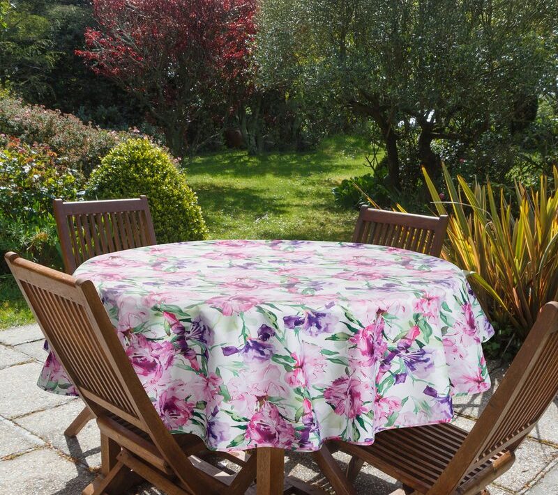 Obrus tarasowy Garden różowy o 150 cm – doda świeżości
