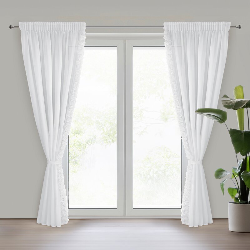 Zasłona gotowa Roses biała 140 X 270 CM – rozjaśnia wnętrze