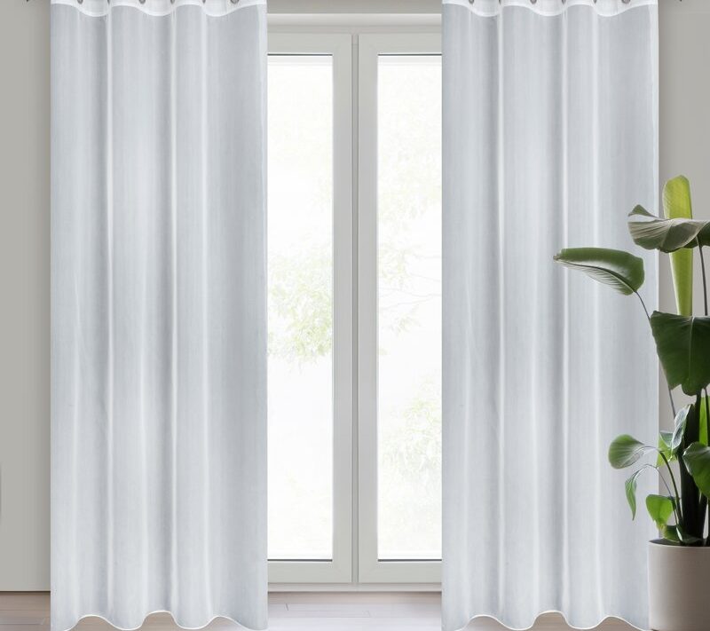 Firana gotowa Mirea biała 140 x 260 cm – subtelny blask w domu
