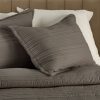 Poszewka velvet biała 50 x 70 cm – dodaje przytulności