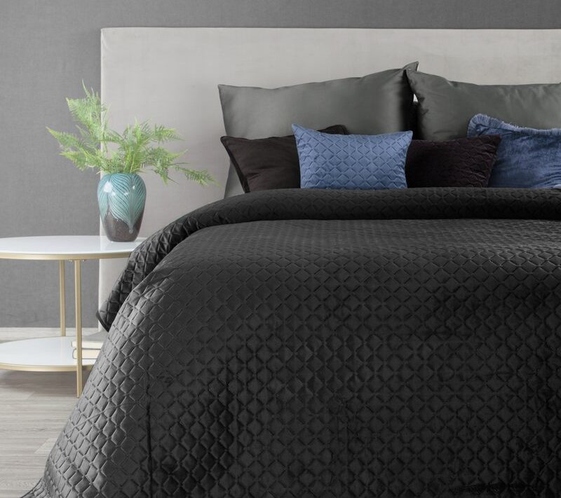 Narzuta fotelowa Dimon czarna 70 x 160 cm – doda przytulności