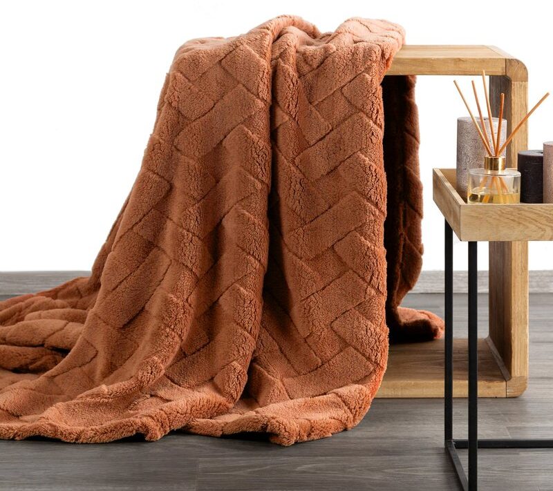 Koc flanelowy D91 CARO ceglasty 200 x 220 cm – otuli ciepłem