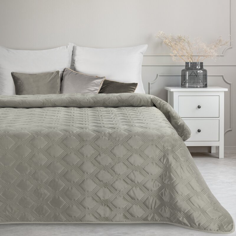 Narzuta welwetowa Sofia 5 srebrna 170 x 210 cm – doda przytulności
