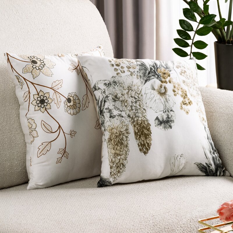 Poszewka dekoracyjna Spring 49 biała 40 X 40 cm – z botanicznym wzorem