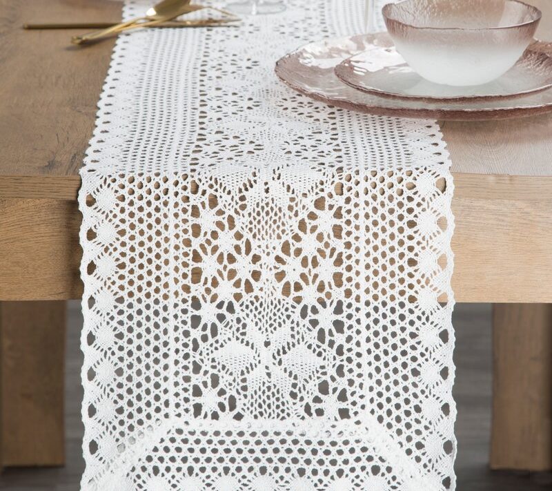 Bieżnik ażurowy biały 32 x 140 cm – rozjaśnia wnętrze