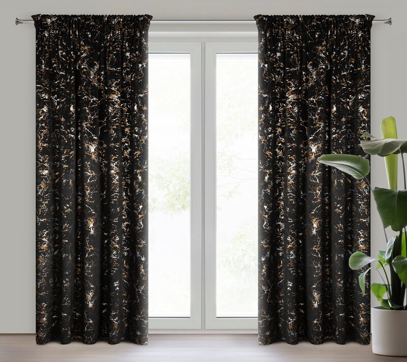 Zasłona gotowa Dori czarna 140 x 270 cm – zaciemniająca i stylowa