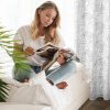 Zasłona gotowa Nataly biała 140 x 250 cm – subtelny wzór roślinny