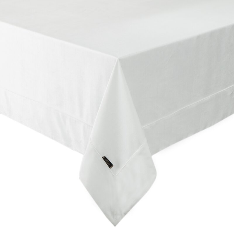 Obrus gładki biały 145 x 180 cm – łatwy w czyszczeniu
