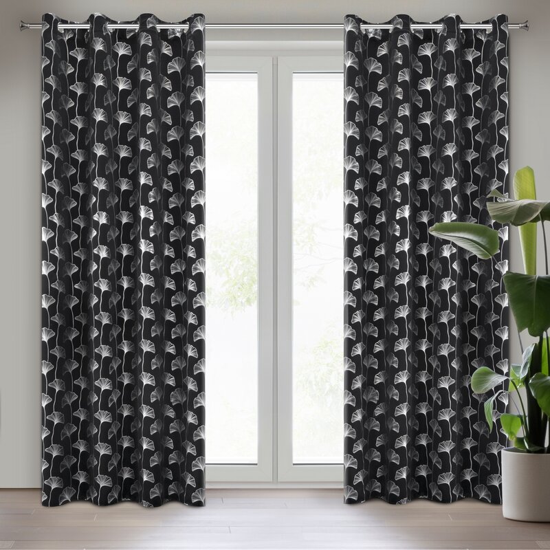 Zasłona gotowa czarna 135 x 250 cm – zaciemnia pomieszczenie
