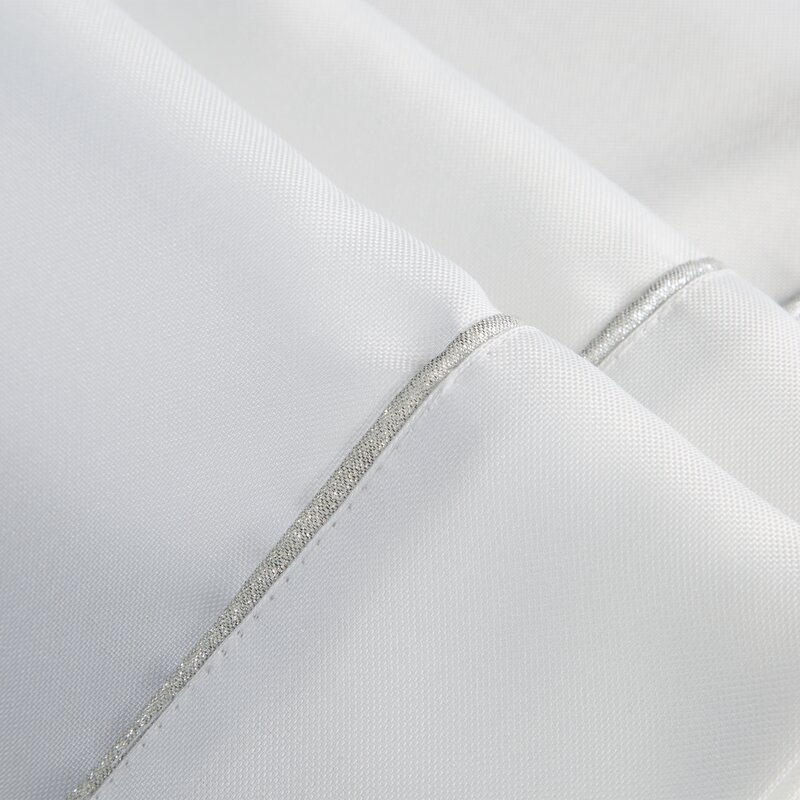 Obrus Madele biały 140 x 220 cm – elegancki stół na co dzień