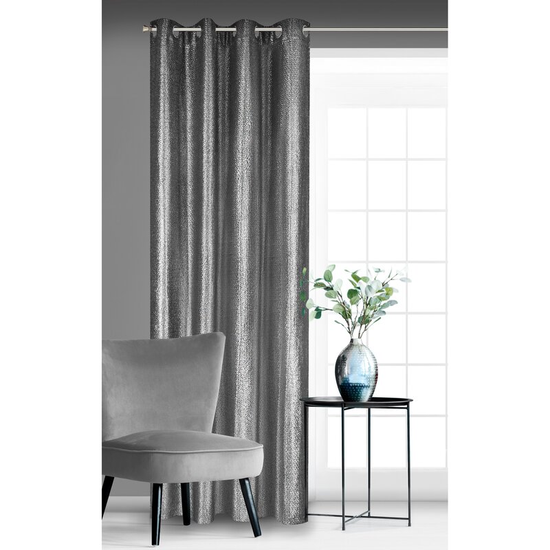 Zasłona gotowa Glossy czarna 140 x 250 cm – zaciemnia i zdobi