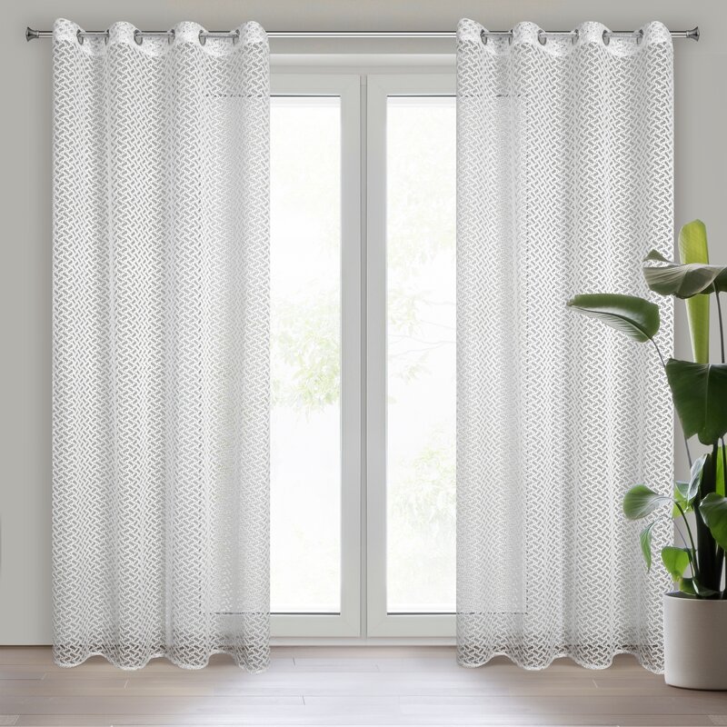 Firana gotowa Lily biała 140 X 250 CM – lekkość i blask
