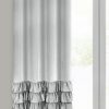 Zasłona gotowa Dani srebrna 140 x 250 cm – dodaje przytulności