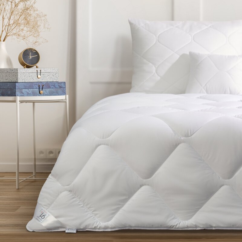 Kołdra Design91 biała 180 x 200 cm – zapewnia spokojny sen