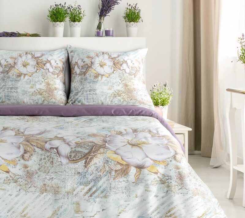 Pościel satynowa Spring jasnokremowa 220 x 200 cm – dla romantycznej sypialni