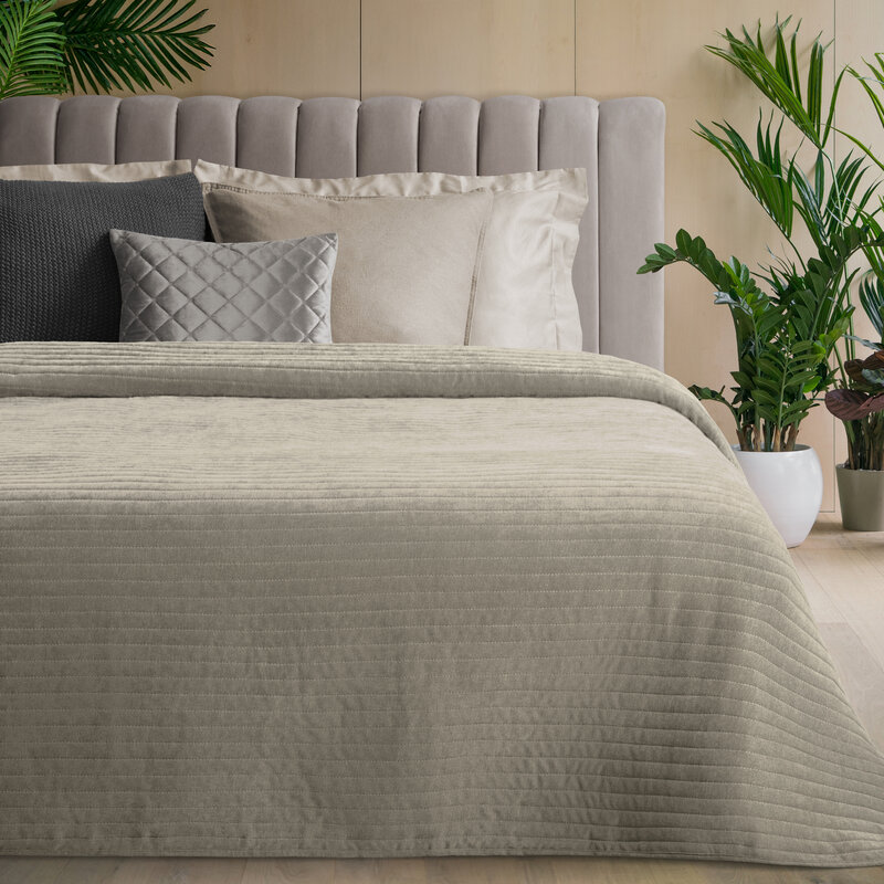 Narzuta Glori beżowa 170 x 210 cm – ciepła i stylowa